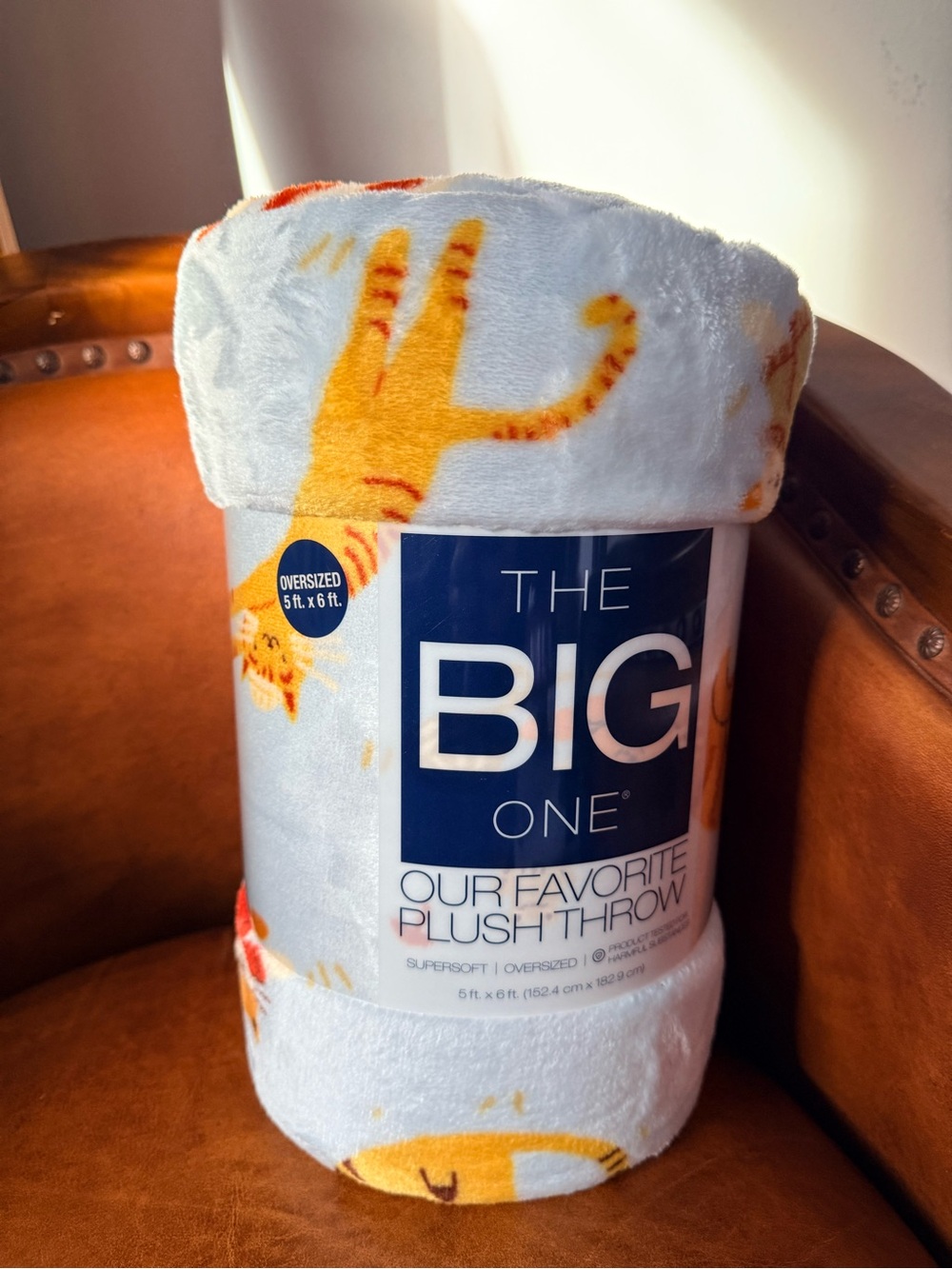 The Big One Plush Throw Blanket - Yellow & White Cat Design